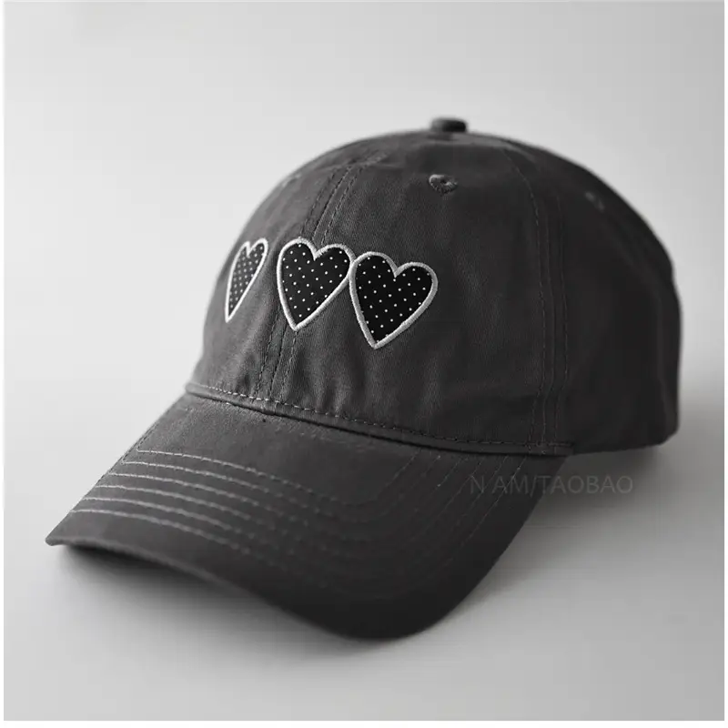 Maroon Heart Embroidered Baseball Cap Unisex Casual Sunshade - Image 5