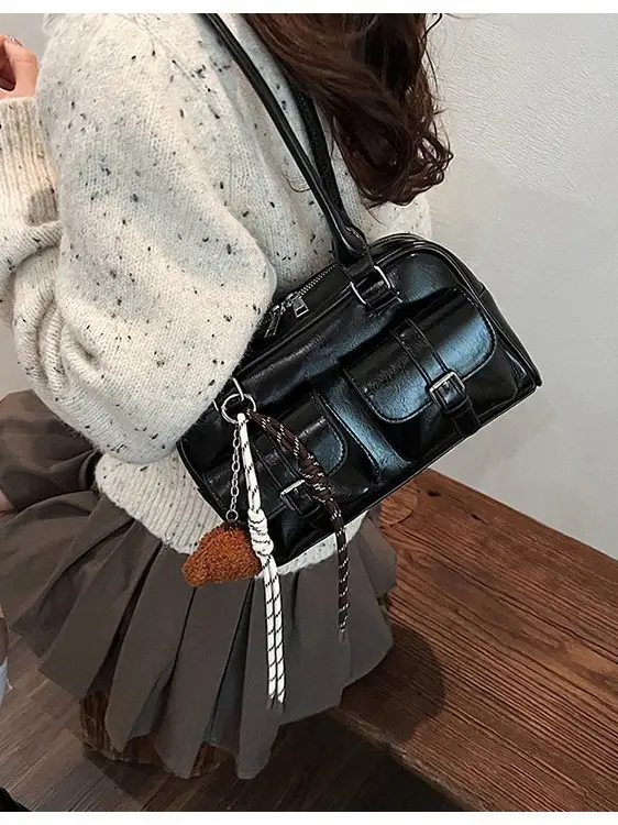 Korean Niche Retro Red Bowling Bag Multi-Pocket Shoulder Pillow Bag - Image 5