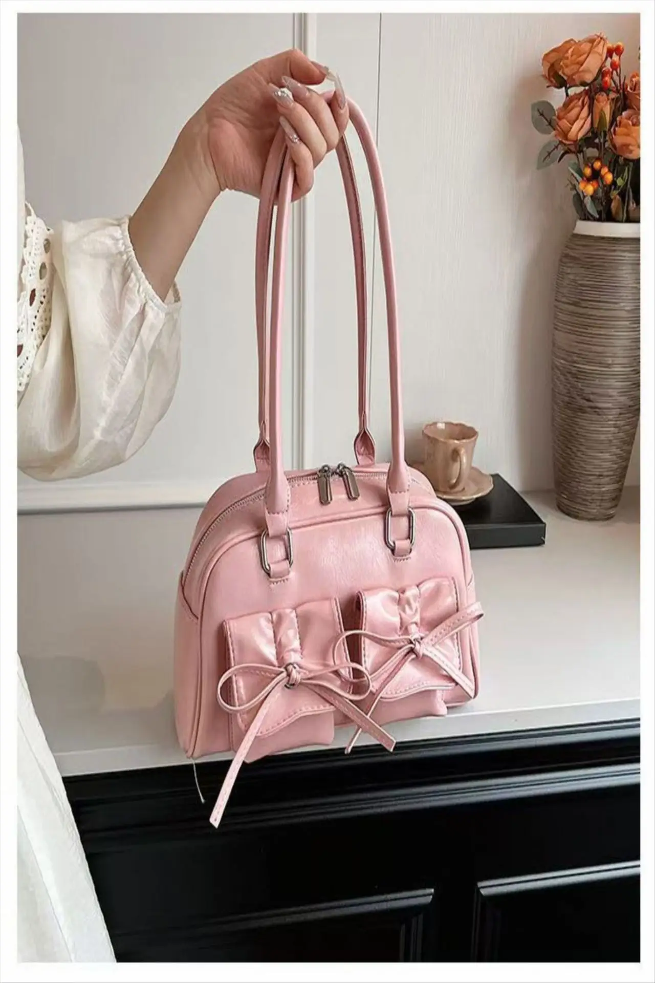 Black High-Looking Crossbody Bag for Women — feature 15
