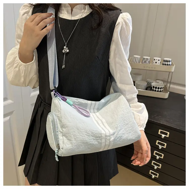 2025 Women's Black Crossbody Bag with 3 Stripes — feature 11