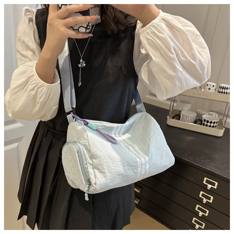 2025 Women's Black Crossbody Bag with 3 Stripes — feature 12