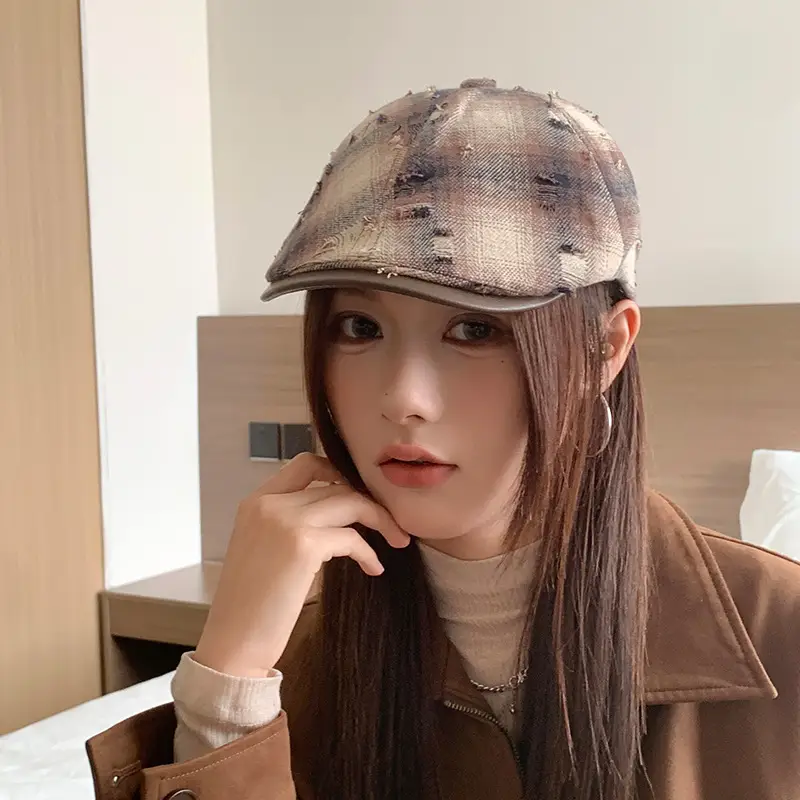 Hong Kong Style Retro Plaid Ripped Hat - Image 5