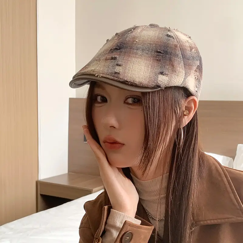 Hong Kong Style Retro Plaid Ripped Hat — feature 10
