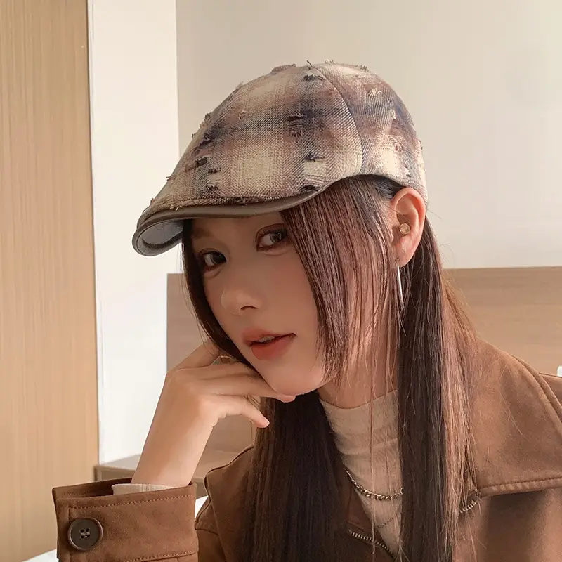 Hong Kong Style Retro Plaid Ripped Hat — feature 11