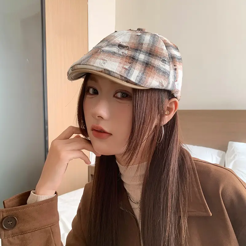 Hong Kong Style Retro Plaid Ripped Hat — feature 18