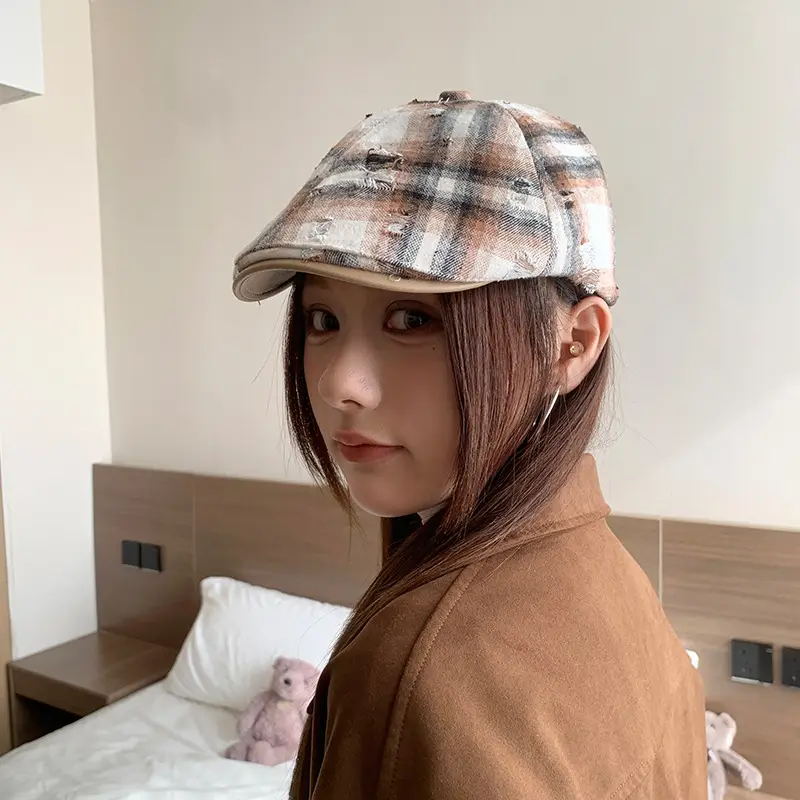 Hong Kong Style Retro Plaid Ripped Hat — feature 19
