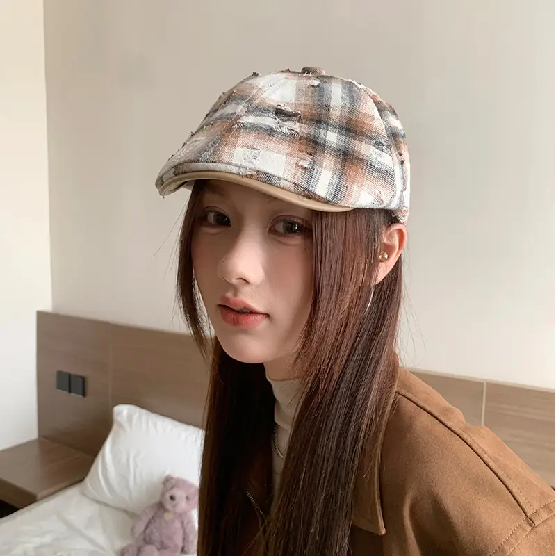 Hong Kong Style Retro Plaid Ripped Hat — feature 24
