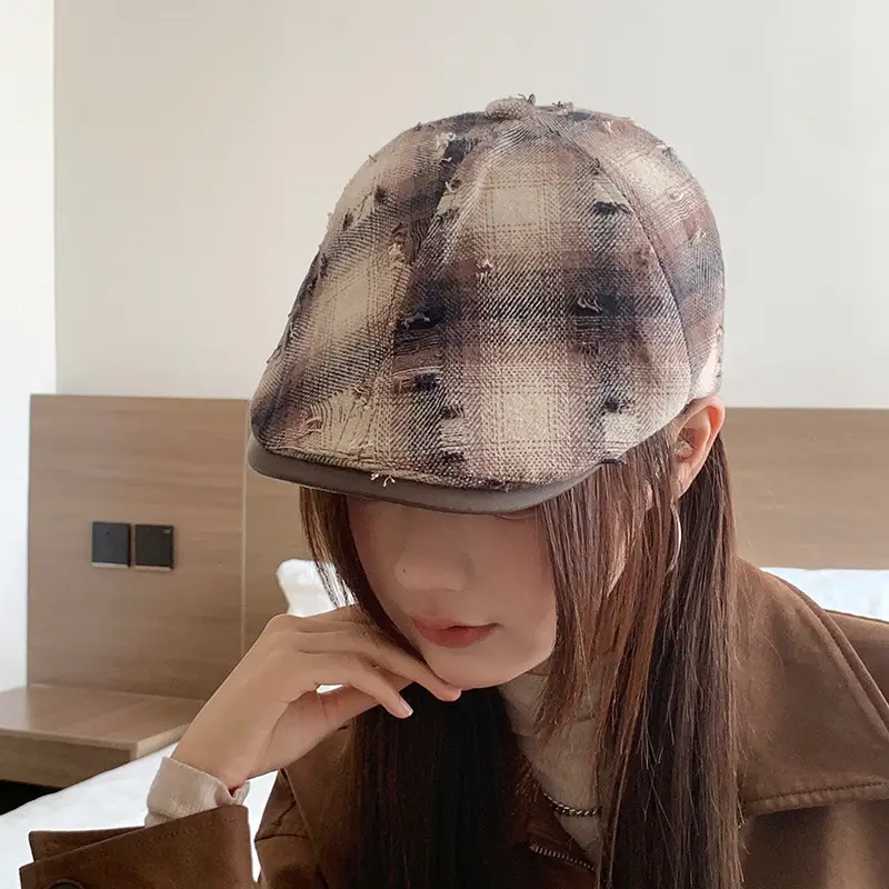 Hong Kong Style Retro Plaid Ripped Hat — feature 8