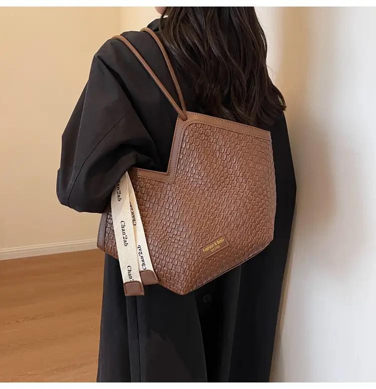 Retro Cross-Border Armpit Bag Women Brown 2025 — feature 16