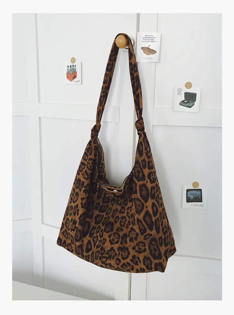 Leopard Print Tote Bag Women Retro Shoulder Bag 2026 — feature 30