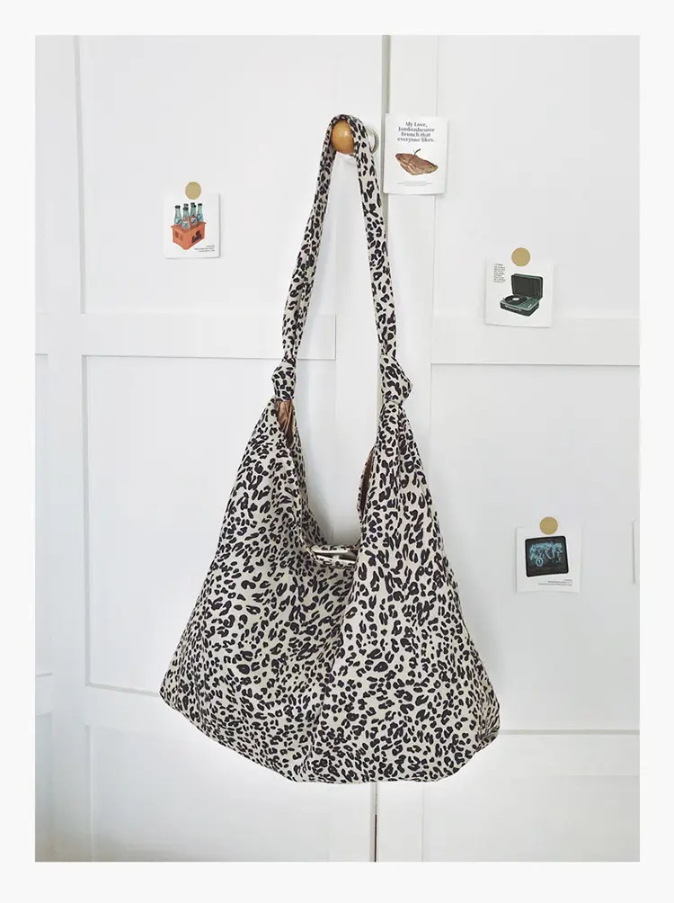 Leopard Print Tote Bag Women Retro Shoulder Bag 2026 — feature 31