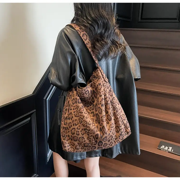 Leopard Print Large Capacity Women's Shoulder Bag — feature 7
