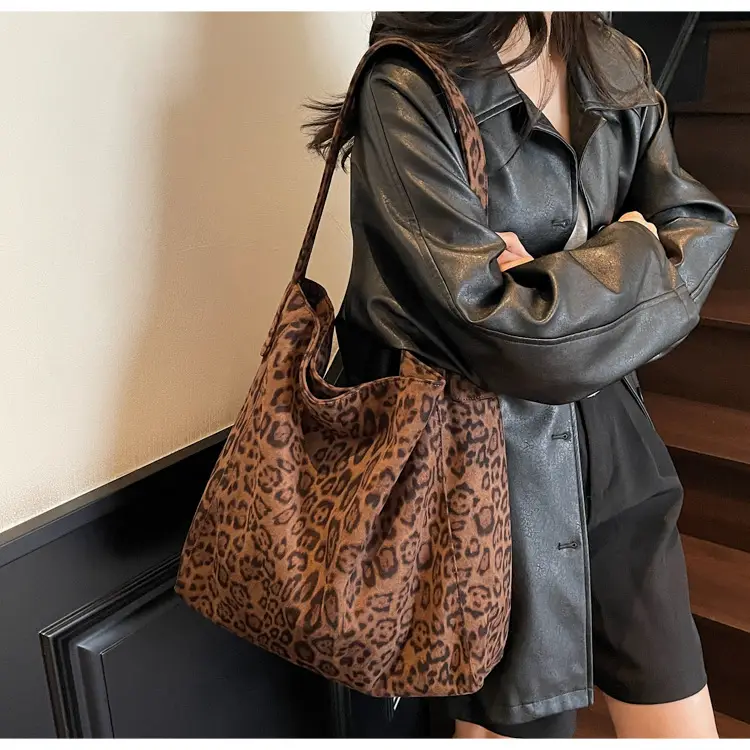 Leopard Print Large Capacity Women's Shoulder Bag — feature 9