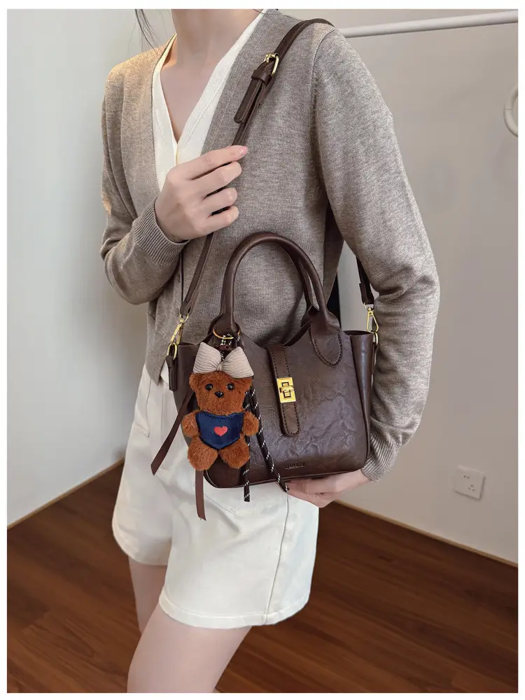 Red Crossbody Handbag for Women 2025 New Autumn Winter — feature 16