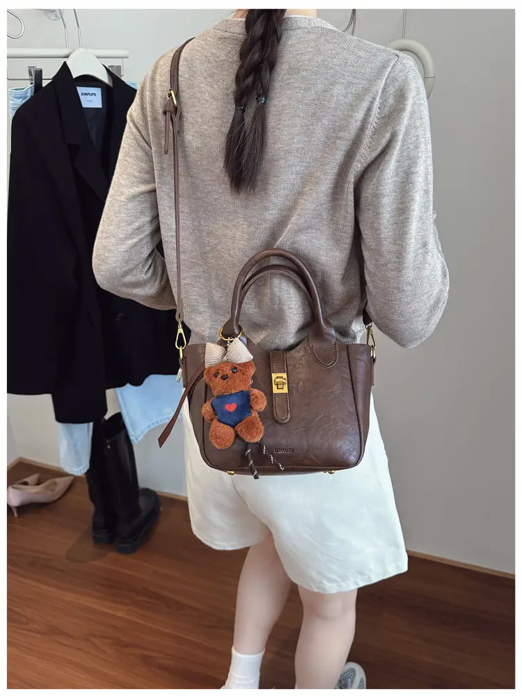 Red Crossbody Handbag for Women 2025 New Autumn Winter — feature 17