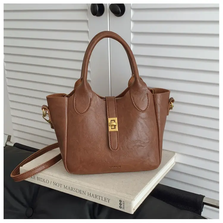 Red Crossbody Handbag for Women 2025 New Autumn Winter — feature 32