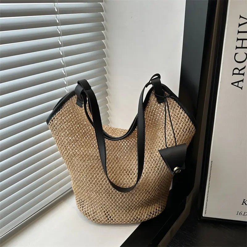 Women Woven Shoulder Bag 2025 Summer Niche Design - Image 4