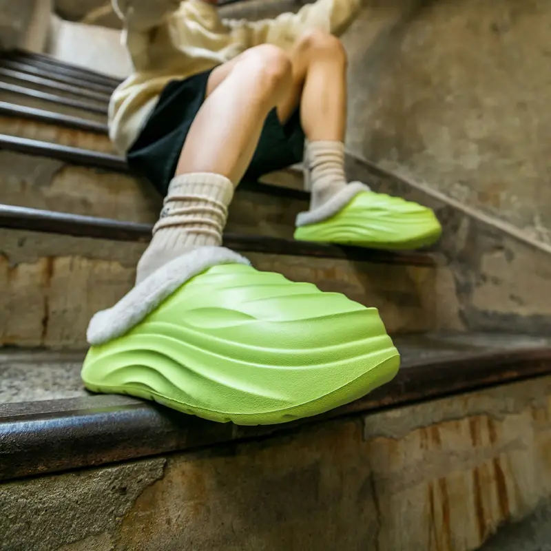 Puo Jian 2026 Winter New Style Fleece-Lined Thickened Cotton Shoes High-Value Couple Style Non-Slip Warm Cotton Slippers for Men Outdoor Wear - Image 2