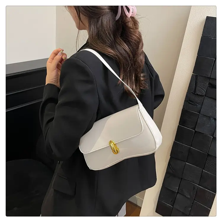 Korean Style Women's Pink Black White Shoulder Bag — feature 19