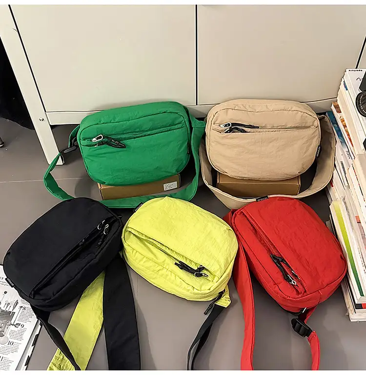 Red Lightweight Crossbody Bag for Women 2025 — feature 1