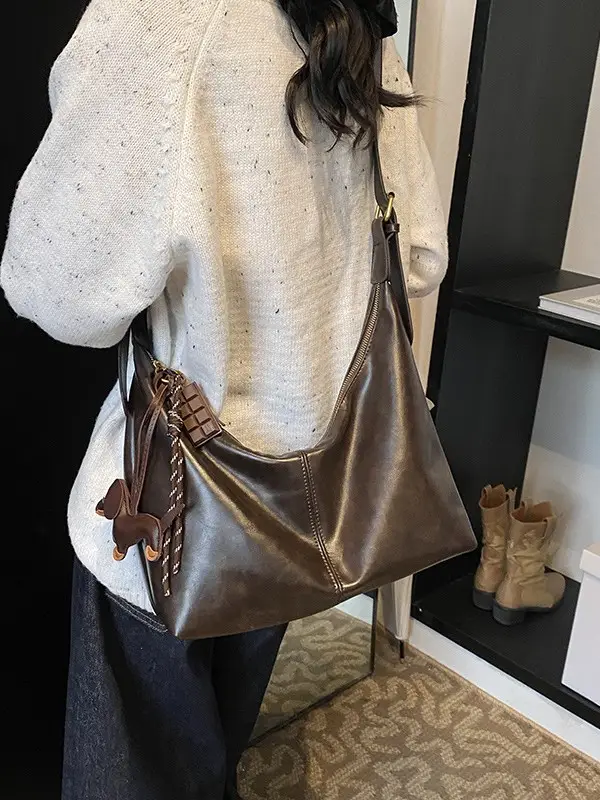 Vintage Women's Black Leather Shoulder Bag 2025 - Image 10