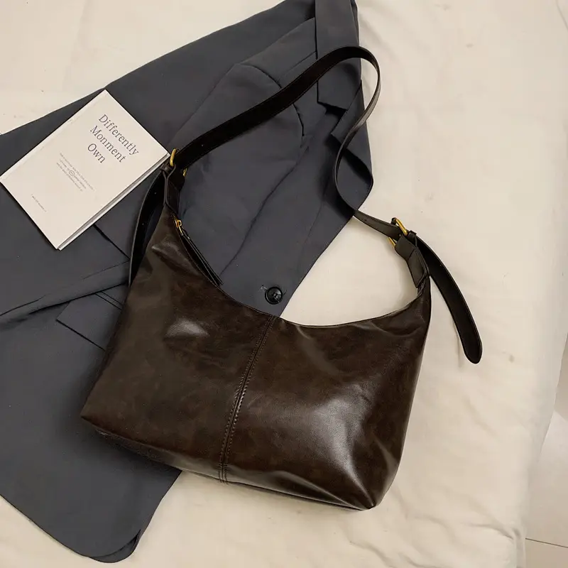 Vintage Women's Black Leather Shoulder Bag 2025 - Image 6