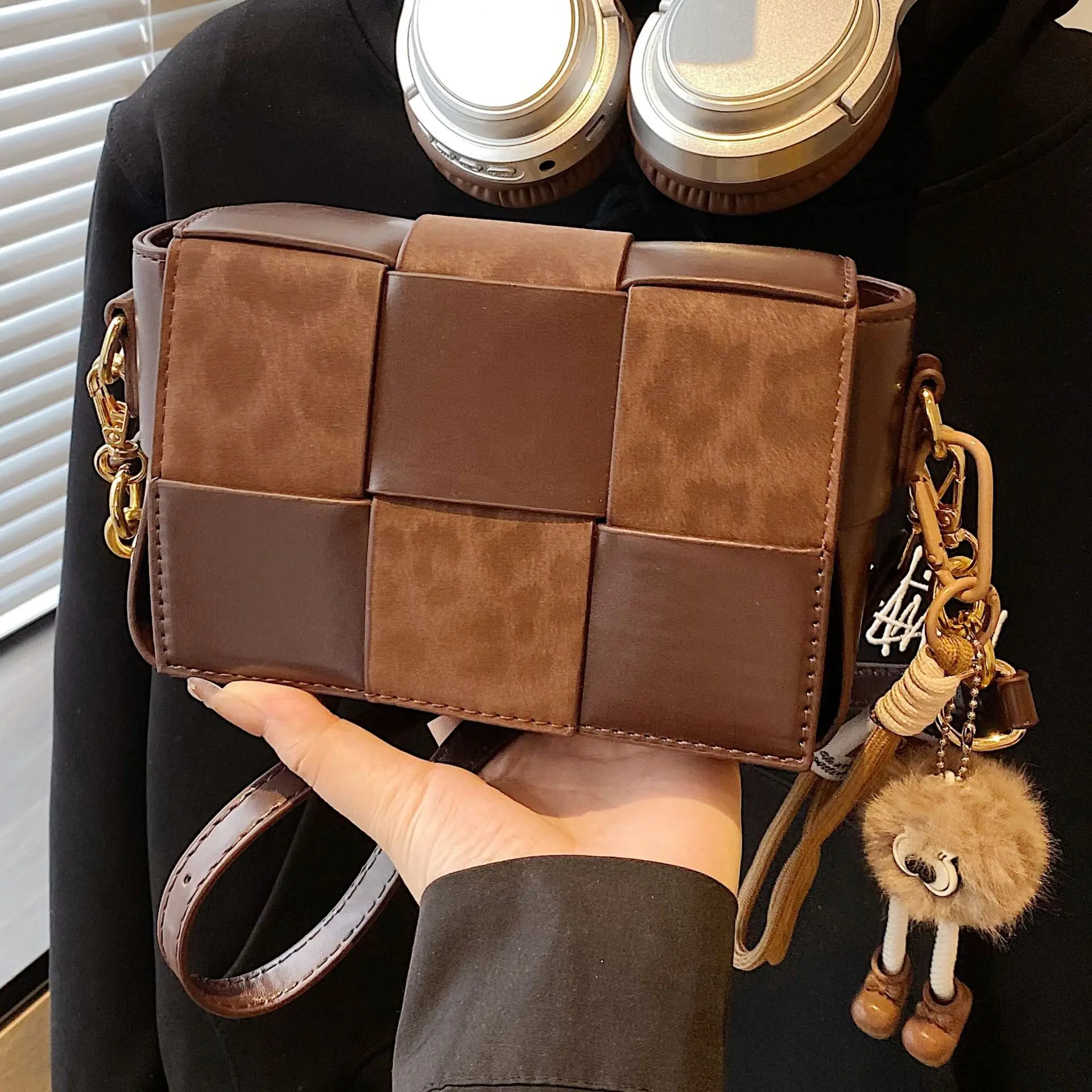 Korean Version Niche Color-Blocking Woven Small Square Bag 2025 New - Image 14