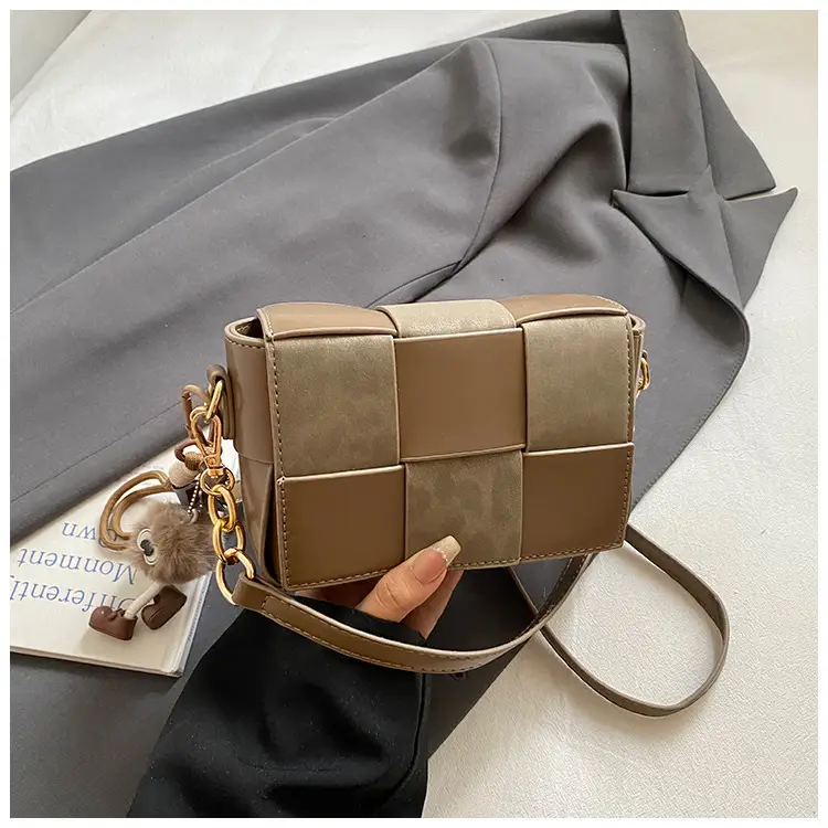 Korean Version Niche Color-Blocking Woven Small Square Bag 2025 New - Image 3