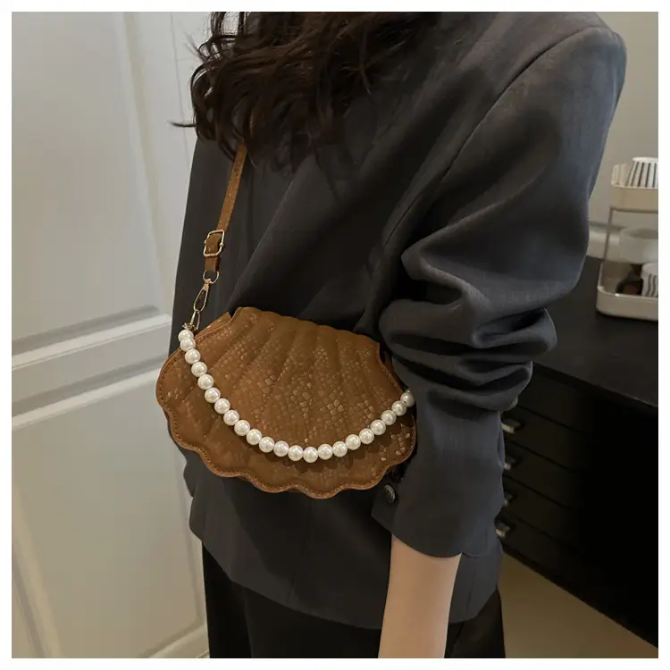 Pink Pearl Scallop Crossbody Bag for Women — feature 11