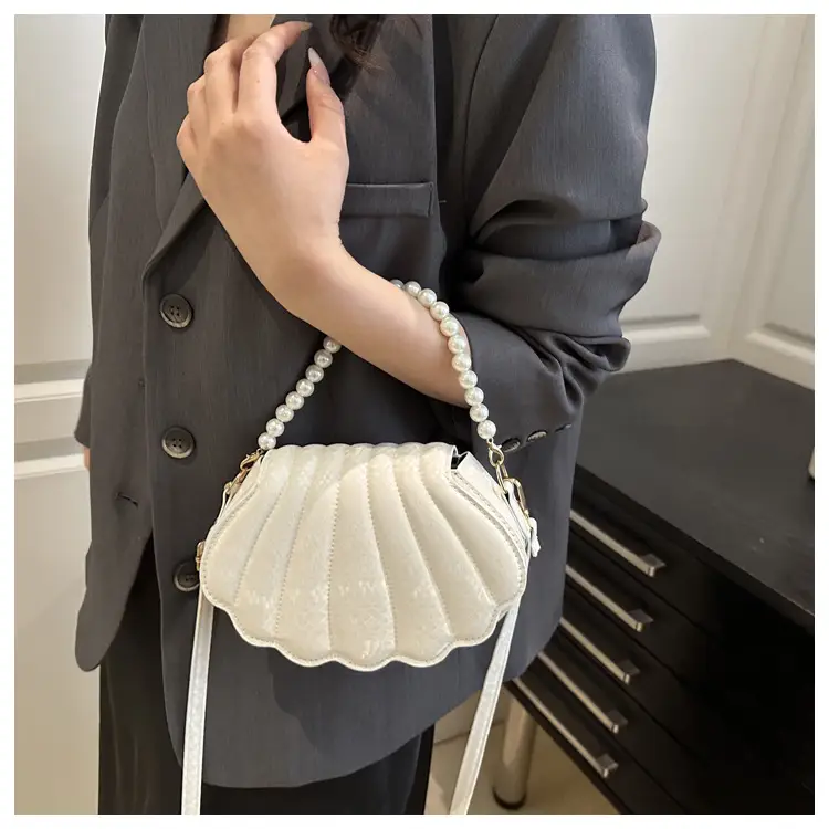 Pink Pearl Scallop Crossbody Bag for Women — feature 12
