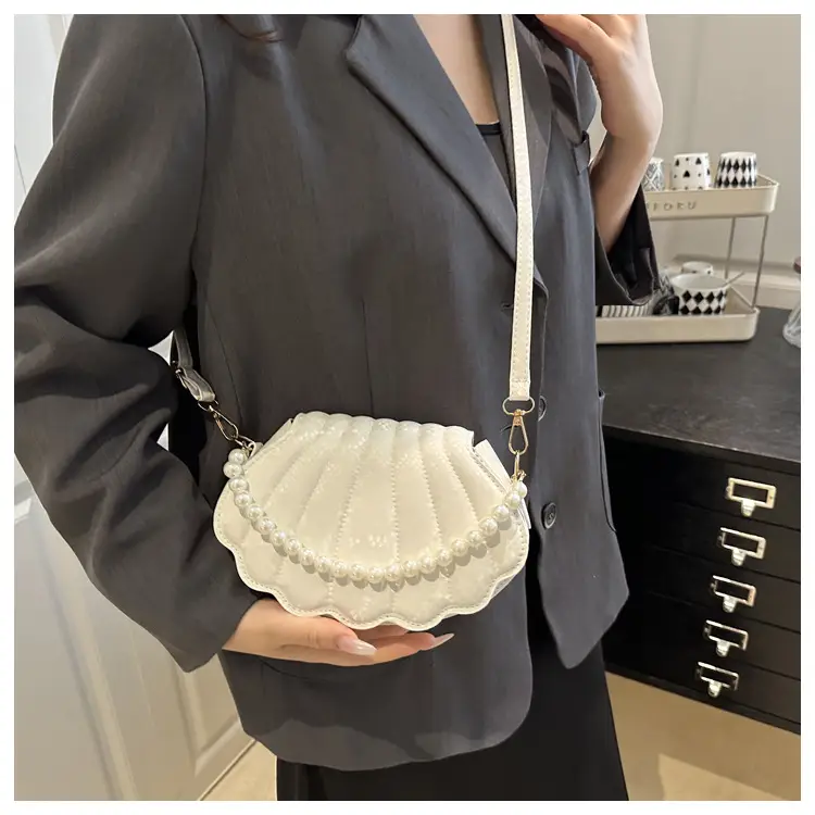 Pink Pearl Scallop Crossbody Bag for Women — feature 14