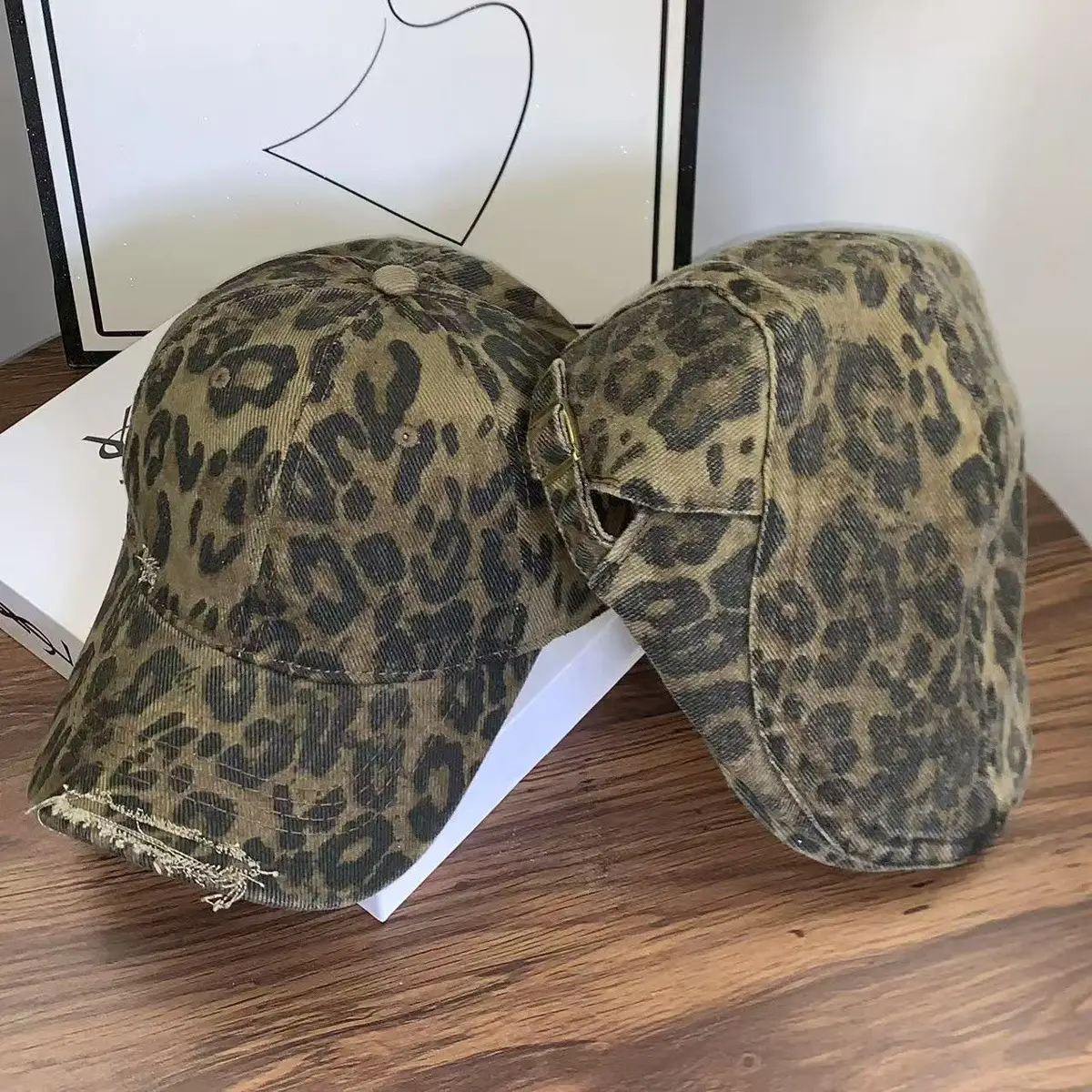 Leopard Print Baseball Cap for Women Y2K Sunshade — feature 9