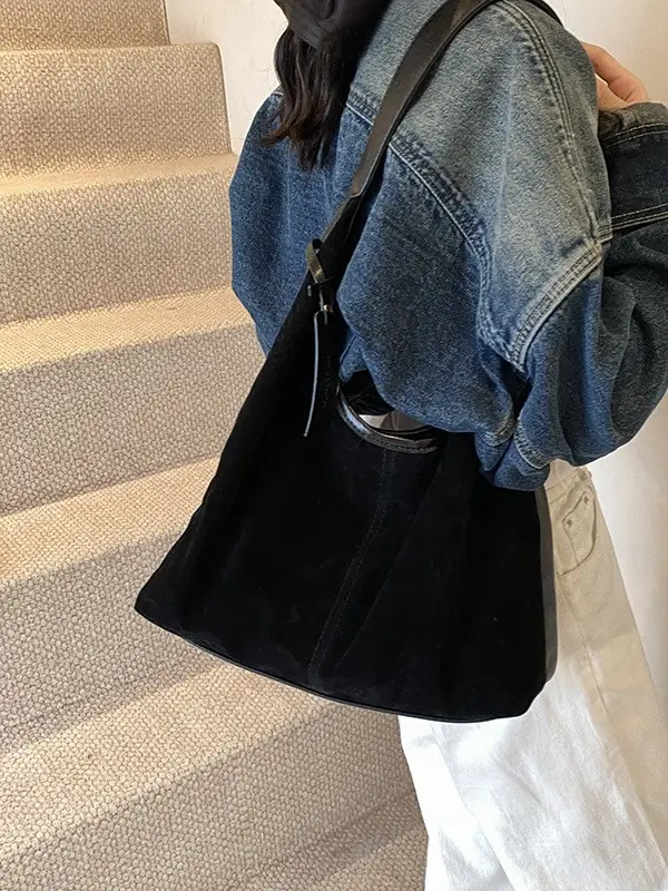 Brown Cross-Border Large Capacity Shoulder Bag for Women - Image 9