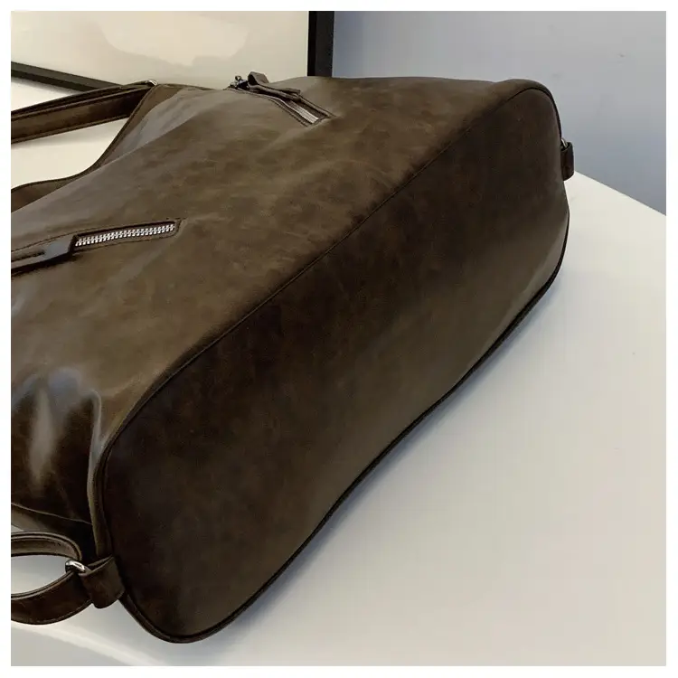 Black Leather Crossbody Bag for Women, Large Capacity, Retro Design — feature 28
