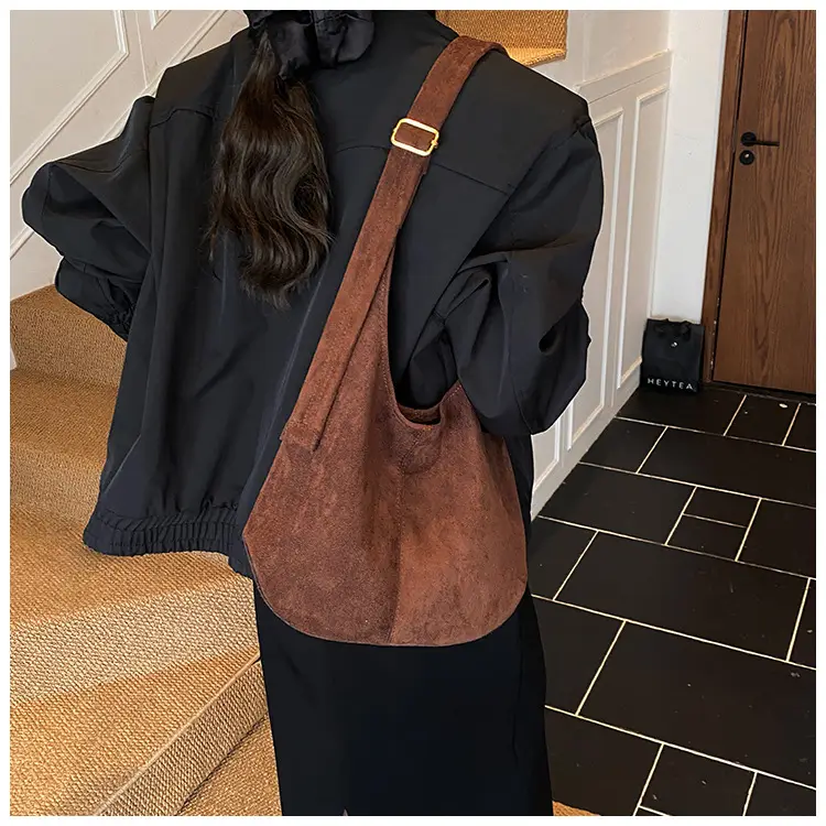 Suede Shoulder Bag Large Capacity Brown Women's 2025 — feature 19