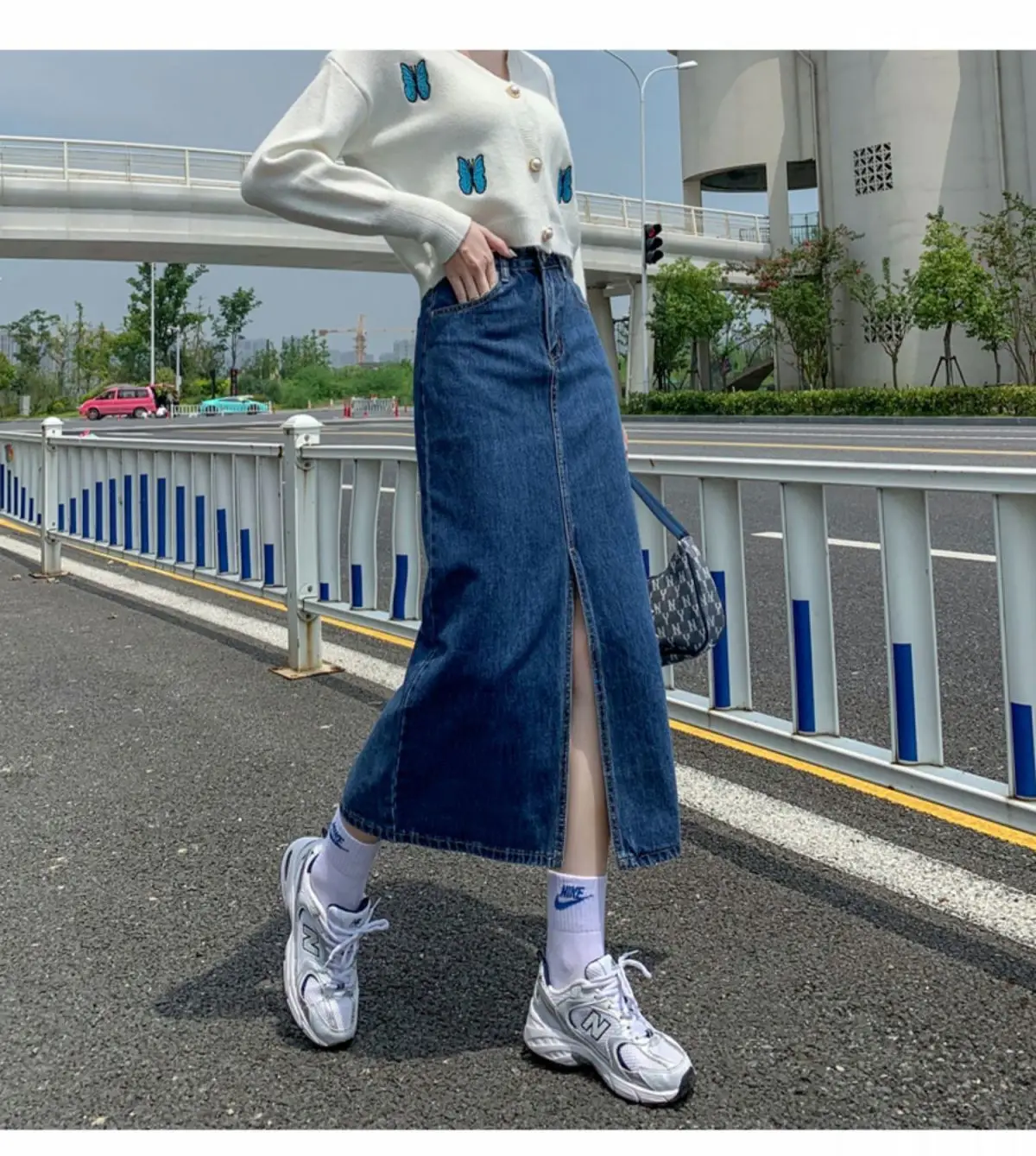 Front Slit Dark Blue Hip-Hugging Denim Skirt 2025 — feature 9