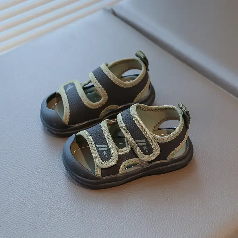 Boys Sandals 2025 New Summer Baotou Soft Sole Anti-Slip