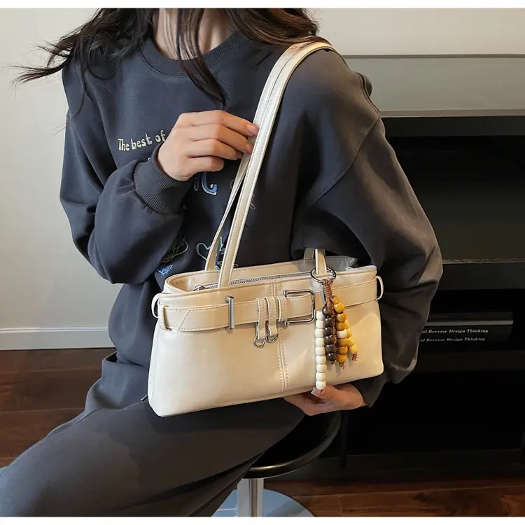 Retro Belt Buckle Handbag for Women 2025 — feature 21