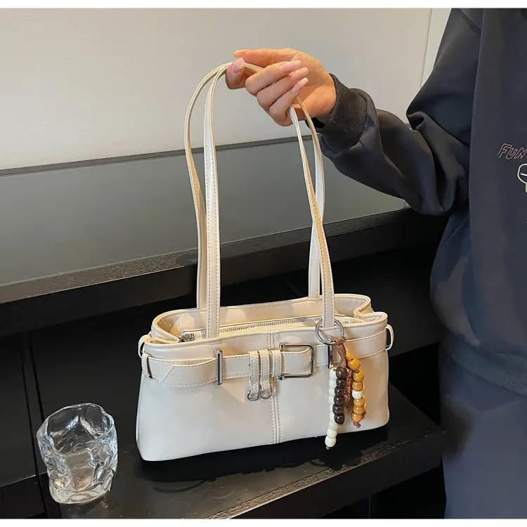 Retro Belt Buckle Handbag for Women 2025 — feature 26