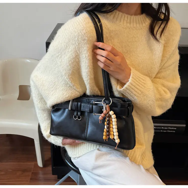 Retro Belt Buckle Handbag for Women 2025 — feature 29