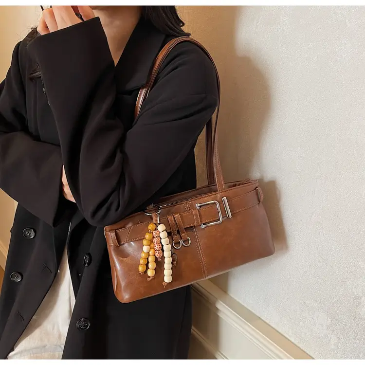 Retro Belt Buckle Handbag for Women 2025 — feature 39