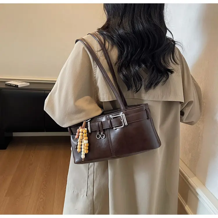 Retro Belt Buckle Handbag for Women 2025 — feature 42