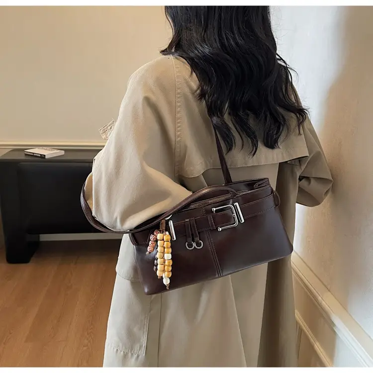 Retro Belt Buckle Handbag for Women 2025 — feature 43