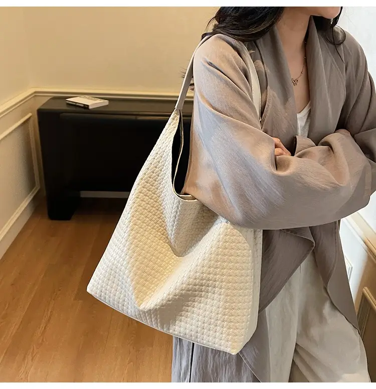Retro Woven Tote Bag Large Capacity Brown Leather — feature 23