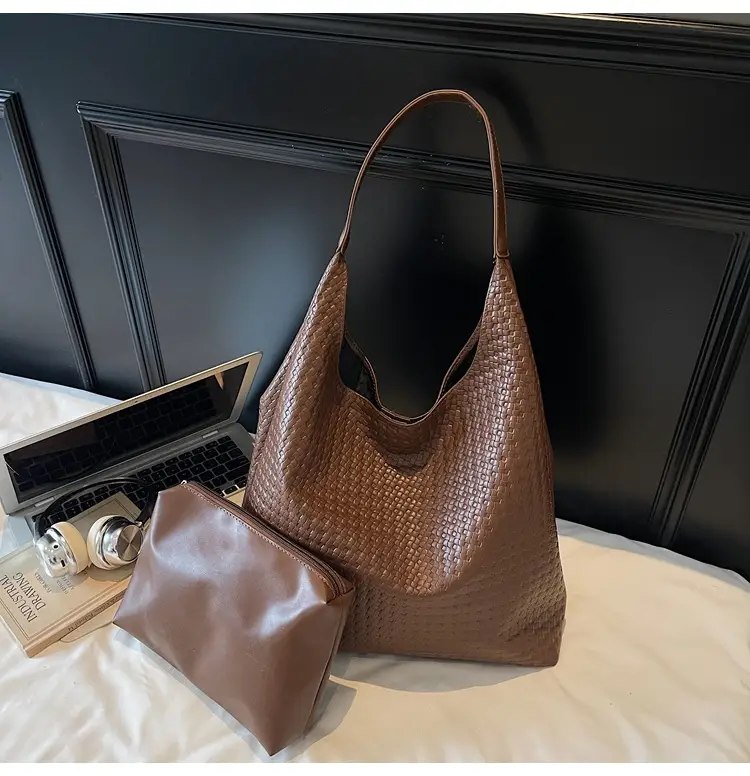 Retro Woven Tote Bag Large Capacity Brown Leather — feature 31