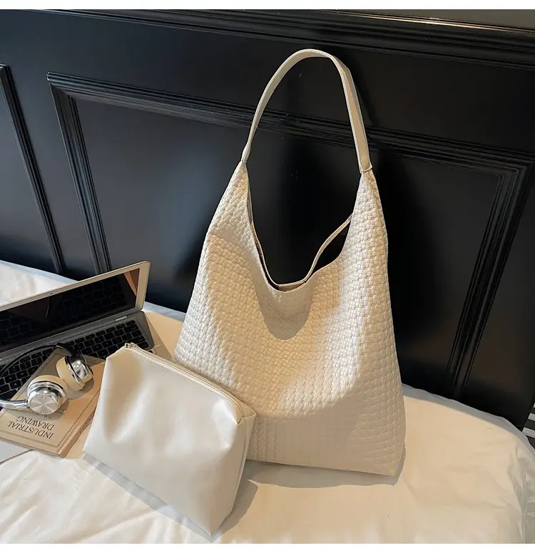 Retro Woven Tote Bag Large Capacity Brown Leather — feature 32