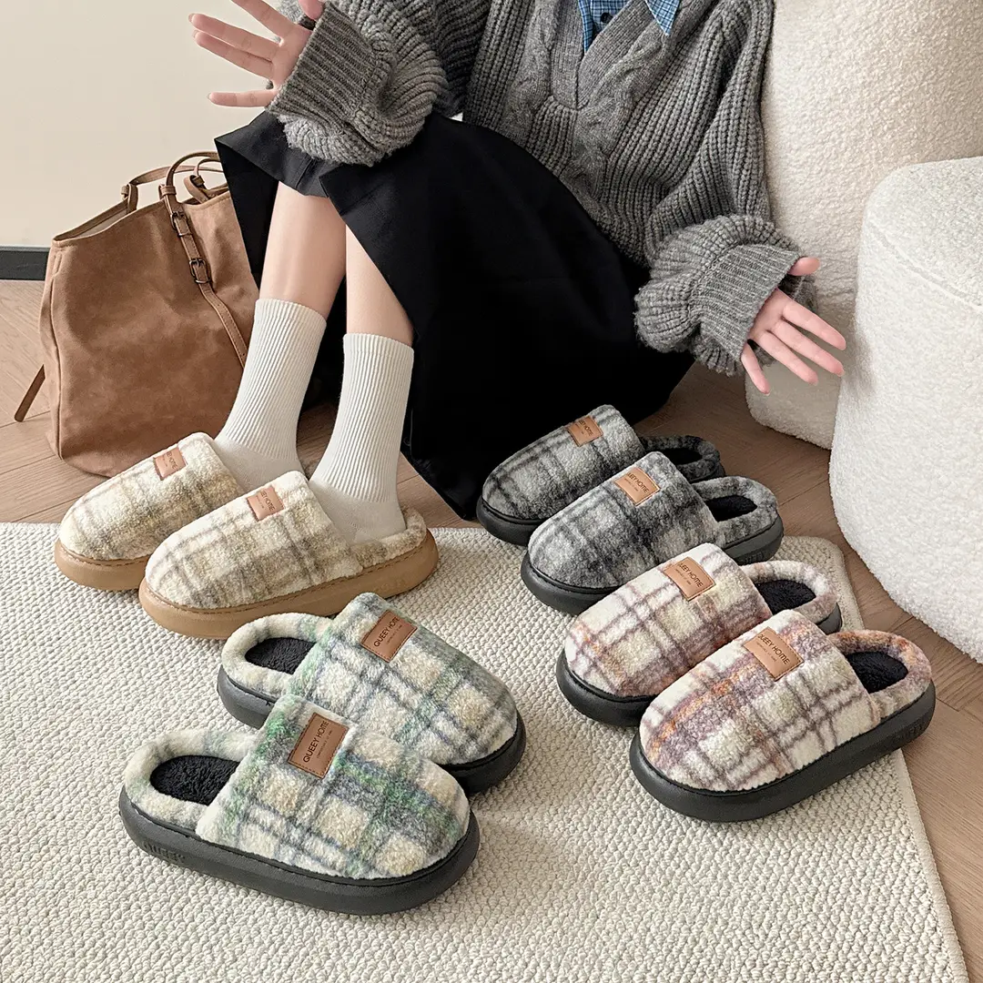 Cotton Slippers for Men and Women Winter 2025 New Indoor Home Thick-Soled Warm Casual Non-Slip Household Wool Slippers - Image 3