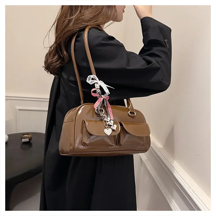 Maillard Red Leather Shoulder Bag for Women 2026 — feature 16
