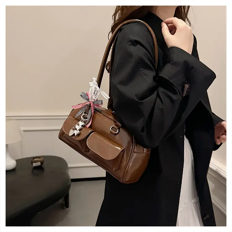 Maillard Red Leather Shoulder Bag for Women 2026 — feature 17