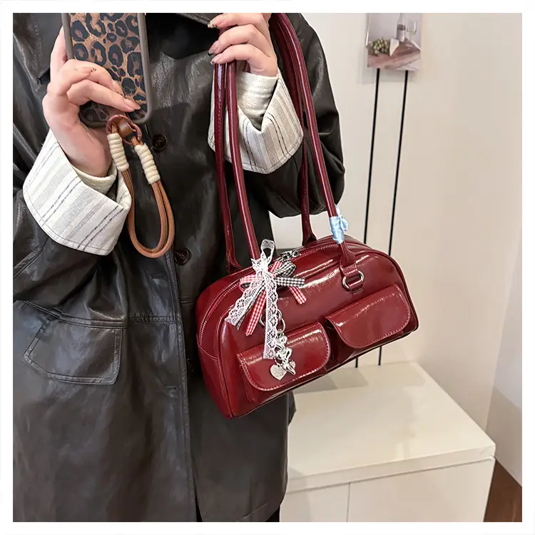 Maillard Red Leather Shoulder Bag for Women 2026 — feature 7